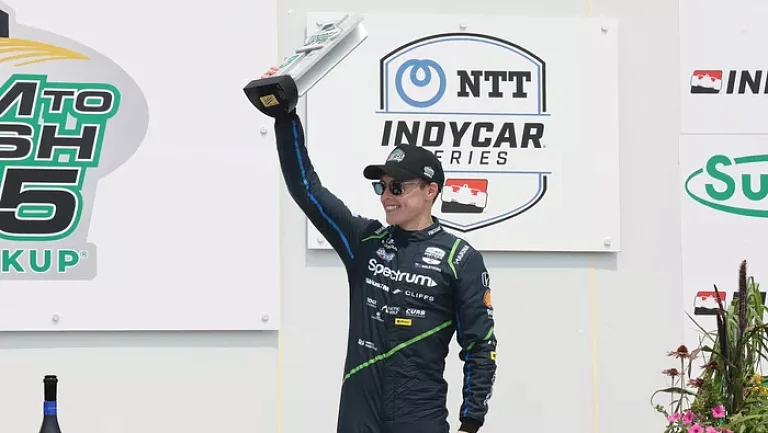 Армстронг остаётся в Meyer Shank Racing в 2026 году