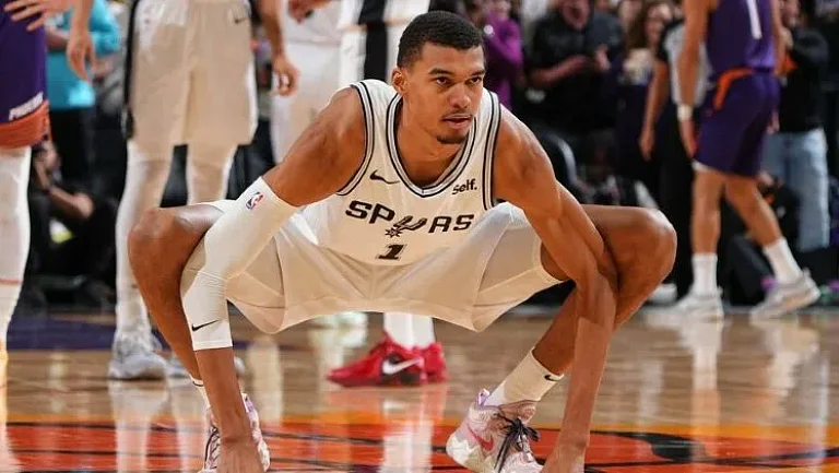 Вембаньяма набрал 40 очков и помог «Сан-Антонио» победить «Даллас»