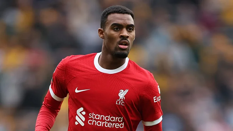 Райан Гравенберх возвращается в состав «Ливерпуля» на матч с «Ньюкаслом»