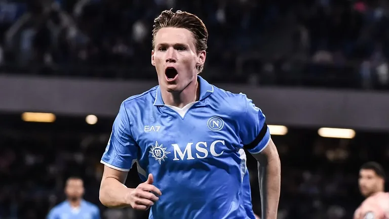 Скотт Мактоминей — игрок года в Серии А: итоги премии Gran Gala del Calcio