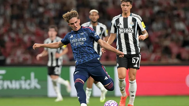 Артета высказался о первом выходе 15-летнего Доумена за «Арсенал»