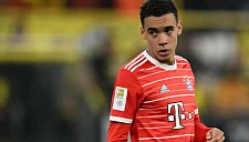 Мусиала объяснил смену номера на легендарную «десятку»