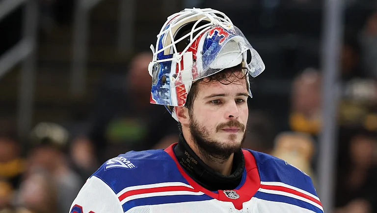 «Рейнджерс» проиграли «Калгари», несмотря на 25 сейвов Шестёркина