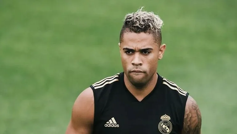 Мариано Диас  готовиться к сезону с «Алавесом»