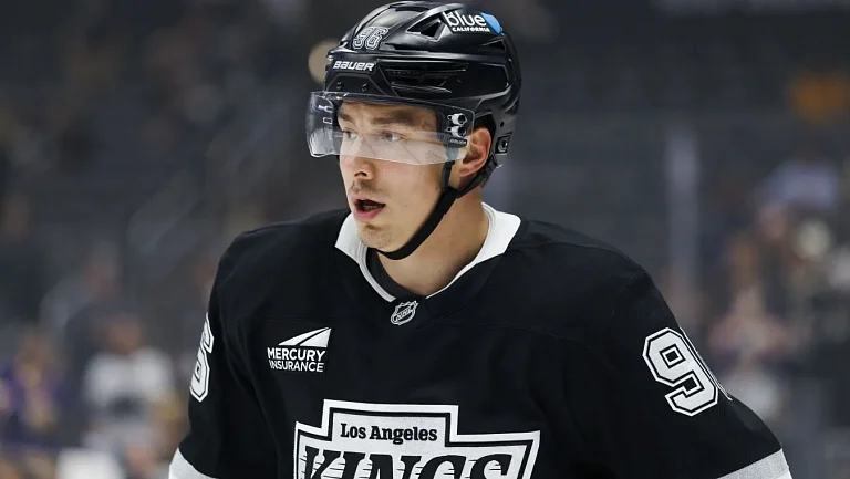 Кузьменко поделился эмоциями от перехода Панарина к нему в «Лос-Анджелес»