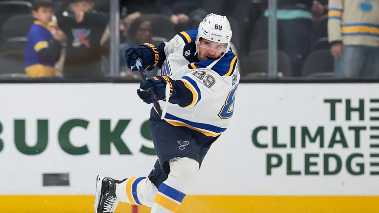 «Юта» выиграла у «Сент-Луиса» в матче регулярки НХЛ