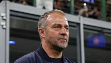 Ханси Флик поддержал Барселону после болезненного вылета из ЛЧ