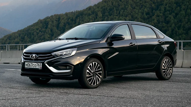 Lada Aura в ОАЭ продана выше, чем Toyota Camry: почему так?
