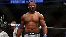 Джо Роган сожалеет о завершении карьеры Франсиса Нганну в UFC