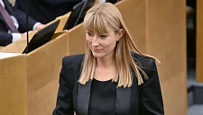 Журова хочет объяснить , почему у сбежавшей в США Клишиной забрали квартиру