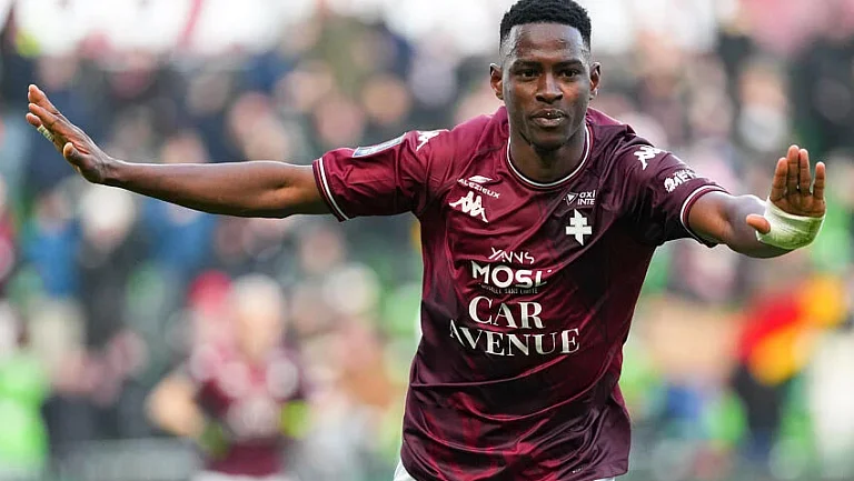 «Манчестер Юнайтед» хочет перехватить сделку «Брентфорда» за Гейе