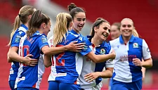 Женская команда «Блэкберн Роверс» проиграла «Стокпорт Каунти» 
