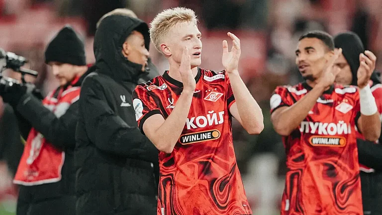 Сафонов рассказал полузащитнику «Спартака» о работе с Луис Энрике в ПСЖ