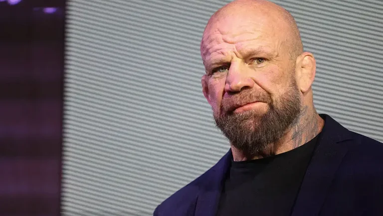 Монсон назвал Махачева фаворитом в бою с Деллой Маддаленой на UFC 322