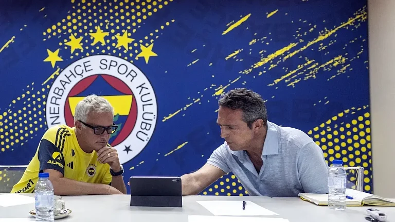 Фенербахче настроен провести активную трансферную кампанию