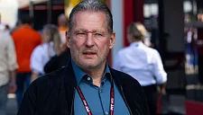 Йос Ферстаппен ответил отцу Переса на критику Red Bull