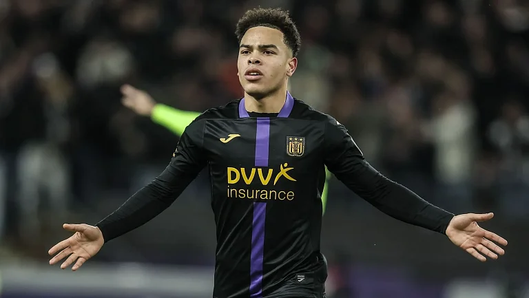 ПСВ возобновил интерес к Марио Струйкенсу на фоне ухода Вермана