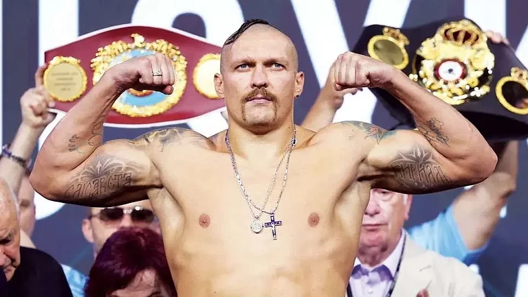 ESPN назвал лучшего боксёра мира: Усик не возглавил топ‑10