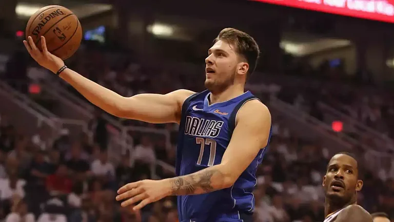 Леброн Джеймс похвалил Луку Дончича за доминирование на Евробаскете