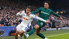 «Вердер» близок к подписанию форварда «Лидс» Исаака Шмидта