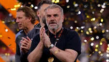 Парад и молчание: Леви благодарит Постекоглу, но утаивает его будущее