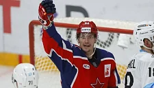 Сопин подтвердил интерес к нападающему Денису Гурьянову