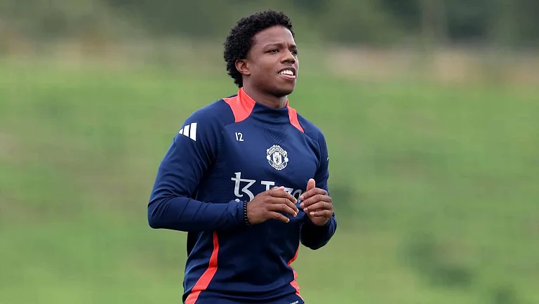 Тирелл Маласия покинет «Манчестер Юнайтед» летом 2026 года