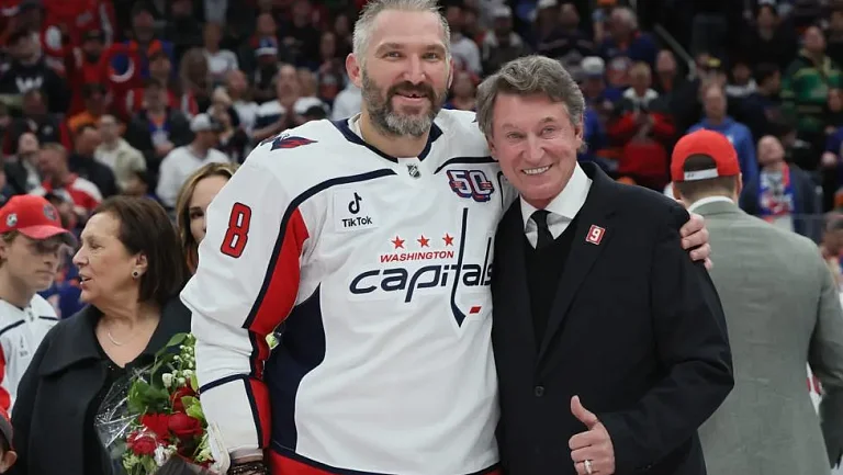 Митч Лав высказался о гонке Овечкина за снайперским рекордом в НХЛ