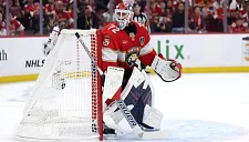 Сергей Бобровский признан третьей звездой дня НХЛ