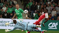 Французы спасают сделку с провалившимся форвардом