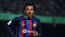 Кунде показал очки с ИИ на пресс-конференции