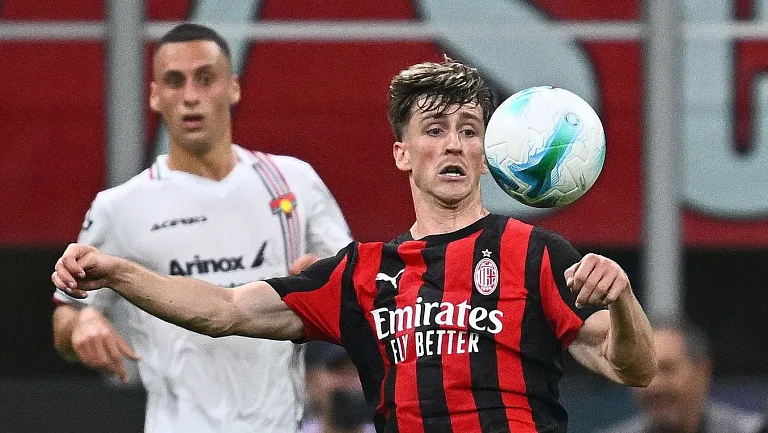 «Наполи» продолжает впечатлять, а «Милан» остаётся в тени