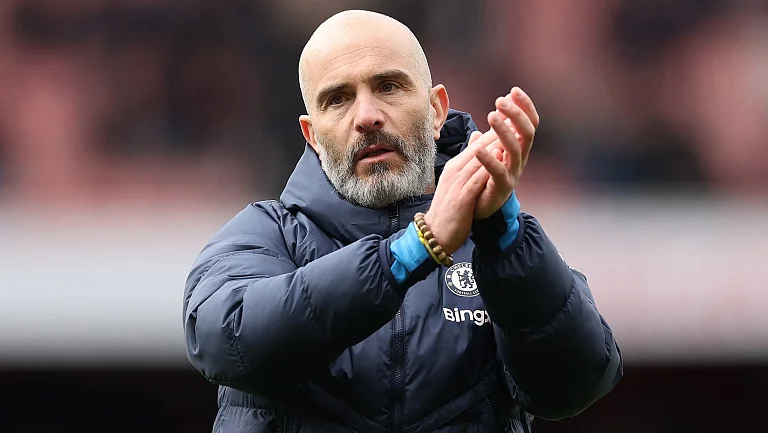 Доверие или отчаяние? Почему «Челси» не спешит увольнять Мареску