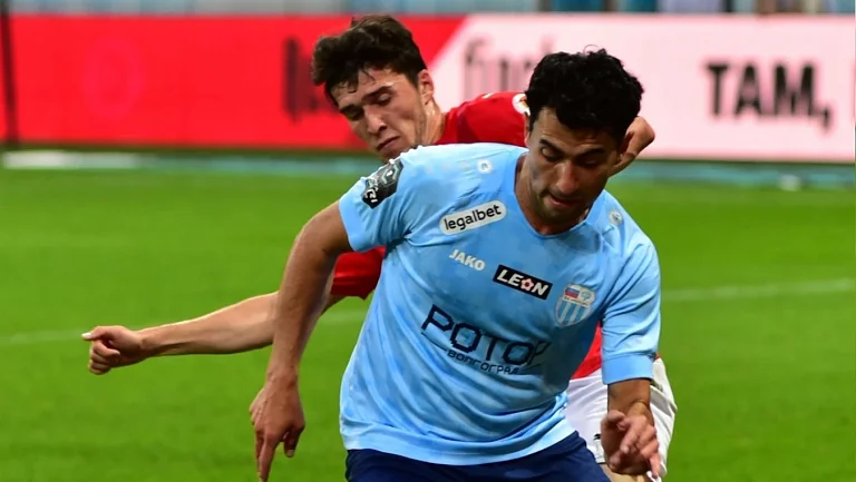 «Спартак» из Костромы победил «Ротор» и поднялся на второе место