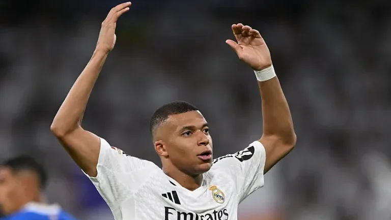 Фаната «Овьедо» задержали за расистские выкрики в адрес Мбаппе