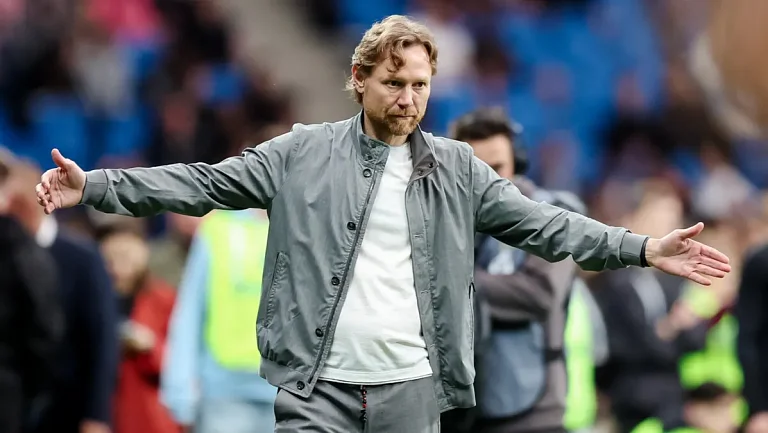 Добровинский предложил Артигу в случае отставки Карпина из «Динамо»