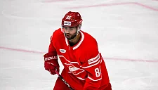 КХЛ: «Спартак» и «Сибирь» обменялись защитниками