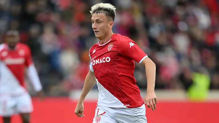 Российский футболист Головин признан лучшим игроком «Монако» в матче ЛЧ