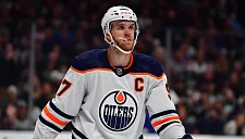 Неопределенность с Макдэвидом тормозит «Ойлерз»