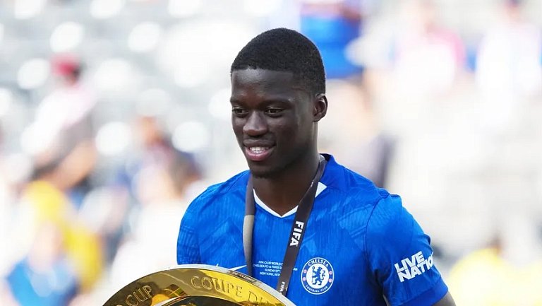 «Страсбур» арендует Мамаду Сарра у «Челси»