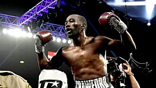 Теренс Кроуфорд возглавил рейтинг The Ring после победы над Канело