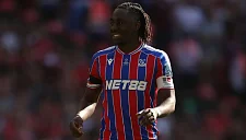 «Кристал Пэлас» рассматривает Цолиса и Эль Ханнуса как замену Эзе