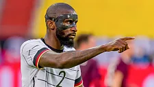 Рюдигер, Та и Коллинз стали жертвами расистов после поражения Германии