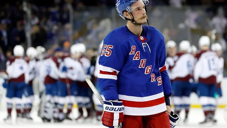 Защитник Зак Джонс стал игроком «Баффало Сэйбрз»