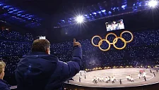 На церемонии открытия Олимпиады в Милане показали кадры Игр в Сочи