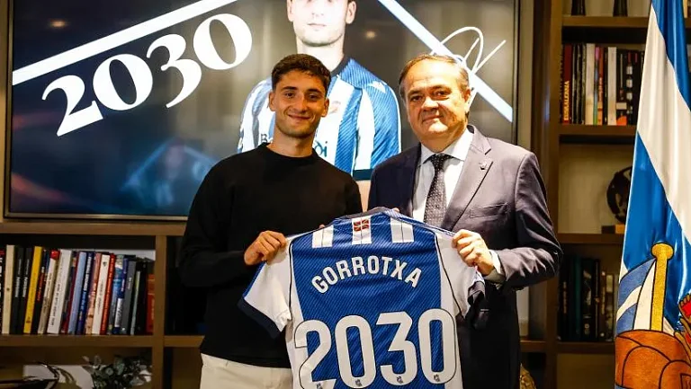 Хон Горрочатеги подписал новый контракт с «Реал Сосьедад»