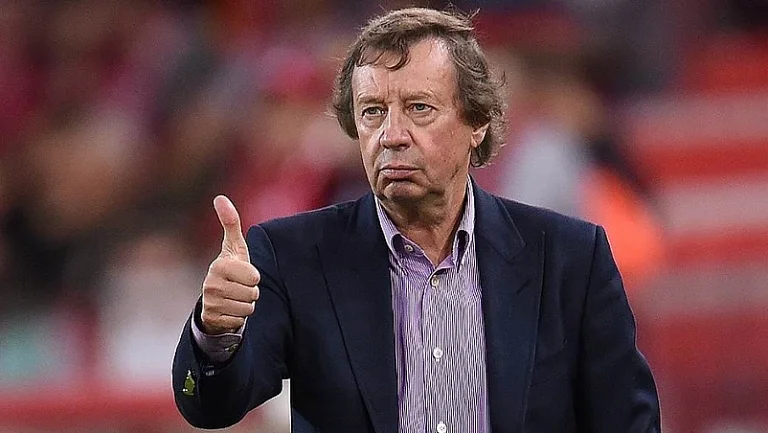 Сёмин хочет сказать, что Сафонов заслуживает больше игрового времени в ПСЖ