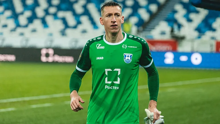 Вратарь «Балтики» Бориско лидирует в РПЛ по «сухим» матчам и сейвам