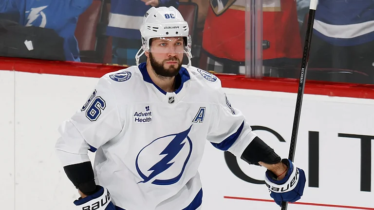 Кучеров обошел Капризова в гонке российских бомбардиров НХЛ