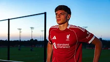 Мартин Семменс сравнил Джованни Леони с ван Дейком